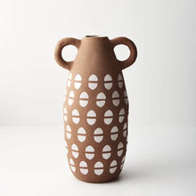 Load image into Gallery viewer, Nomad Vase W/Ears
